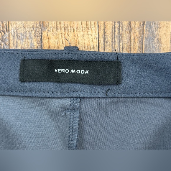 Vero Moda Women’s Slim Straight, Flat Front Dress Pants, Size M/30, Ombré Blue - Picture 11 of 13